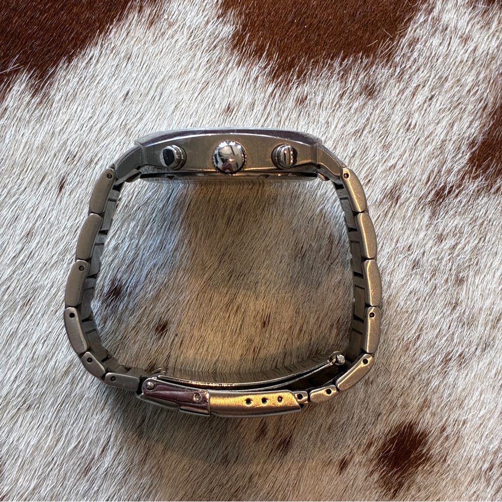 Lacoste Silver Stainless Steel Watch | Needs Battery - Picture 3 of 9
